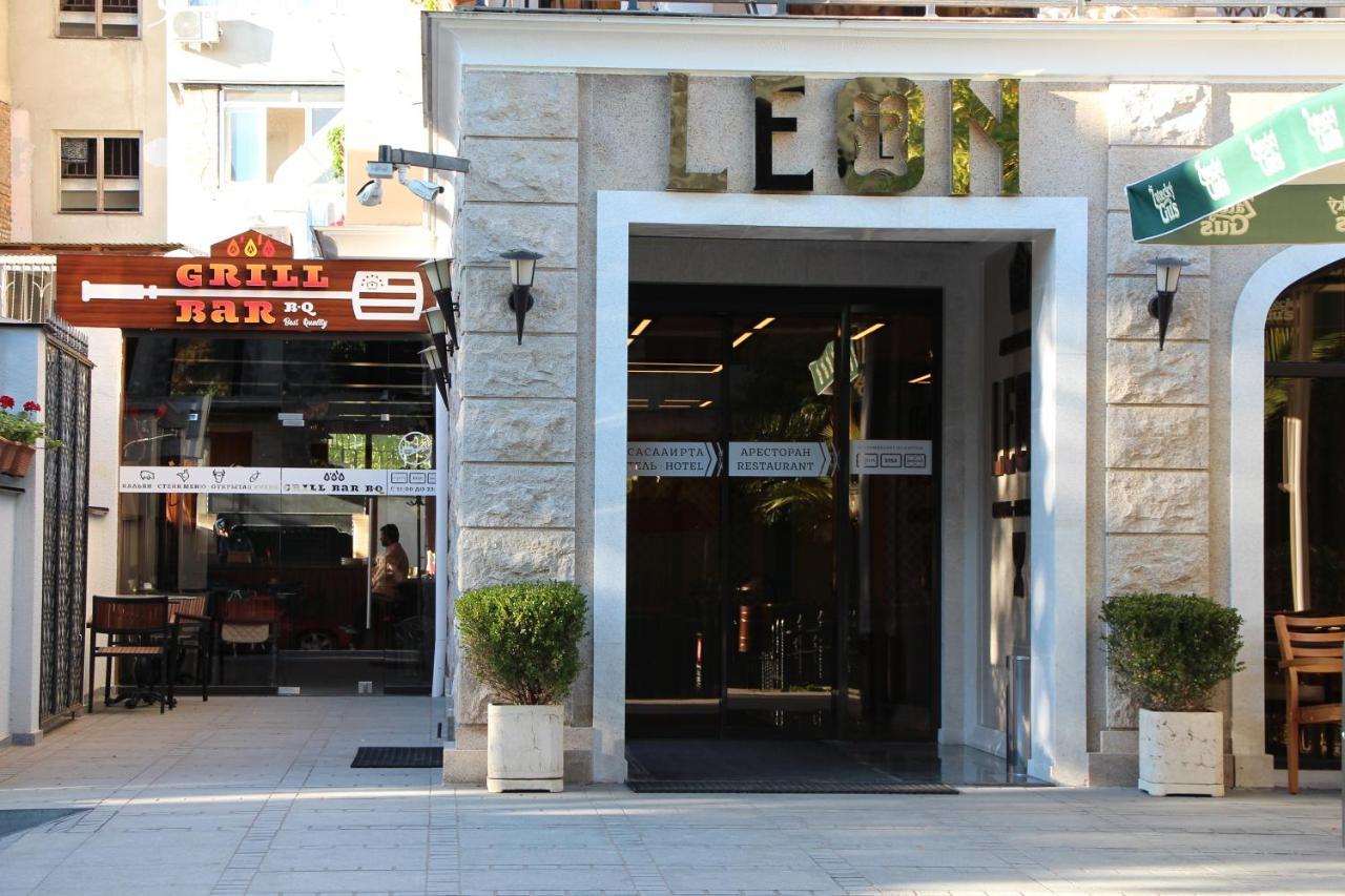 Leon Boutique Hotel Szuhumi Kültér fotó