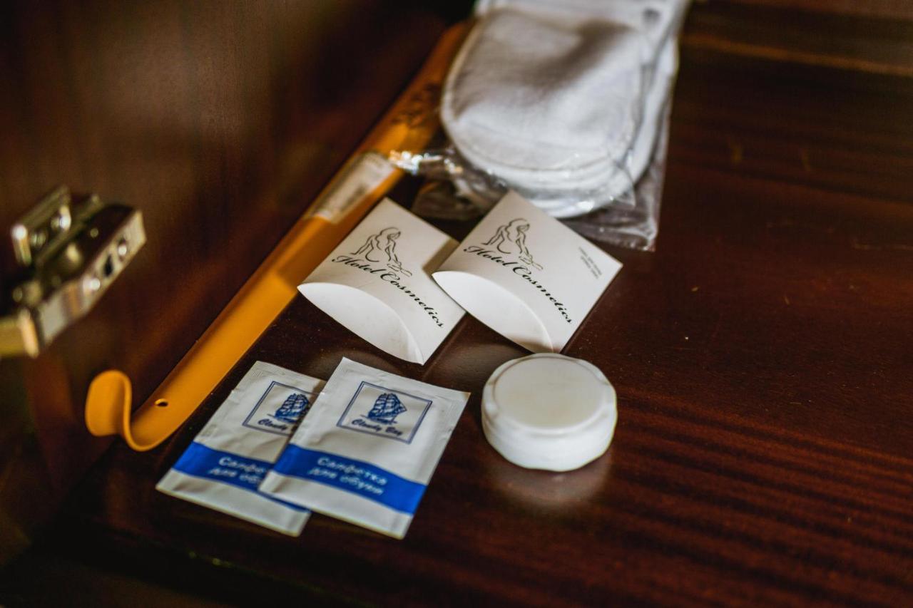 Leon Boutique Hotel Szuhumi Kültér fotó