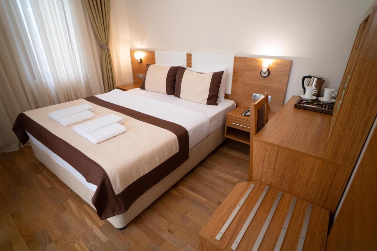 Leon Boutique Hotel Szuhumi Kültér fotó