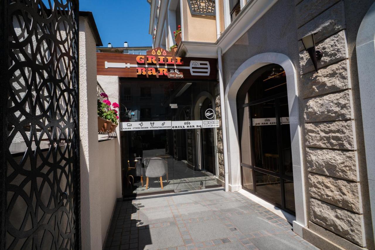 Leon Boutique Hotel Szuhumi Kültér fotó